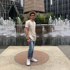 Meet your Posher, Alex